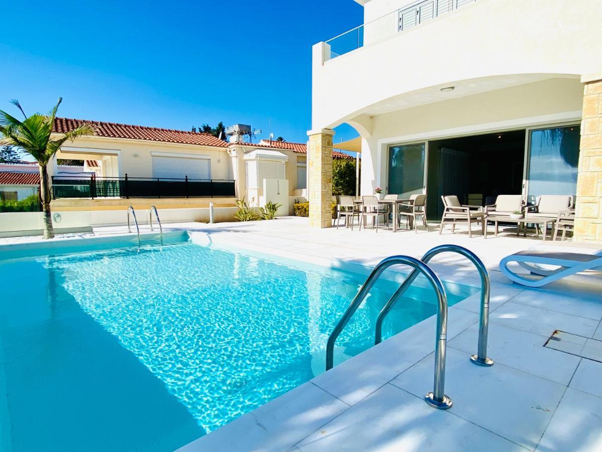 Coral Bay Beach Villa パ フォス エクステリア 写真
